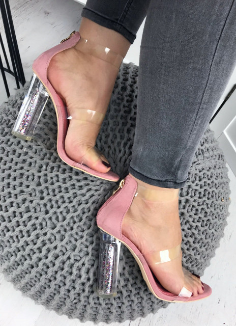 Ružové sandálky s priesvitnými remienkami