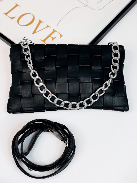 Exkluzívna dámska čierna kabelka so striebornou reťazou a remienkom