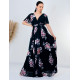 Dámske spoločenské šaty s kvetovanou potlačou pre moletky - čierne - AFORA