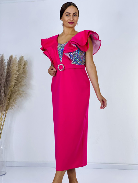Dámske ružové spoločenské šaty s flitrami a opaskom pre moletky