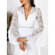 Dámske exkluzívné spoločenské šaty s čipkou a širokými rukávmi - biele