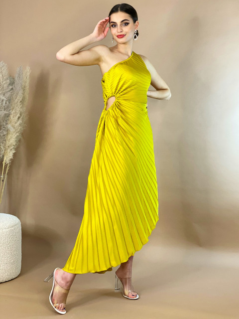 Dámske asymetrické plisované šaty na jedno rameno - žlté