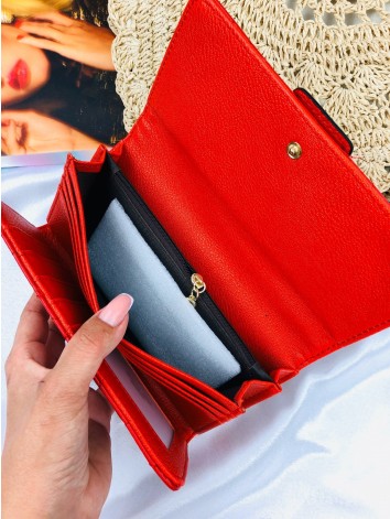 Dámska červená peňaženka