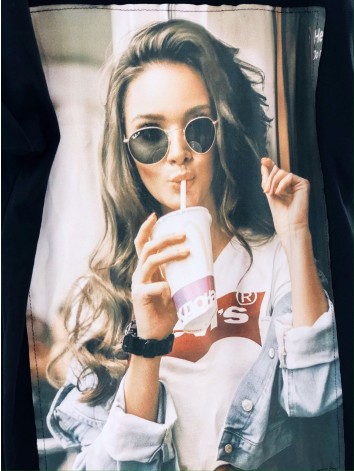 Dámske čierne tričkové šaty s potlačou