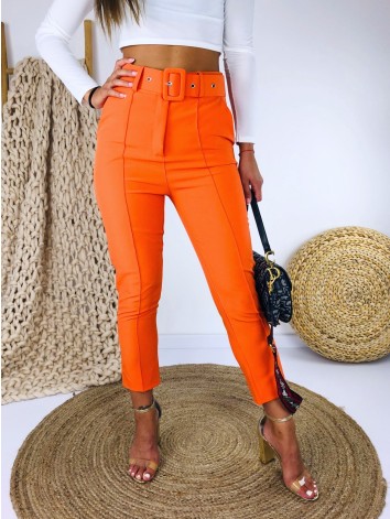 Dámske oranžové nohavice s vysokým pásom a opaskom