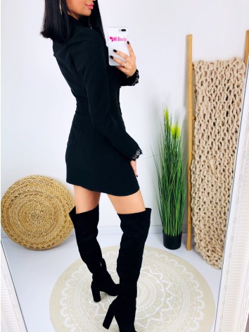 Čierne elegantné čipkované šaty