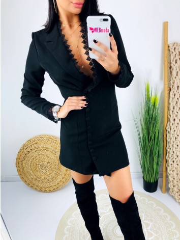 Čierne elegantné čipkované šaty