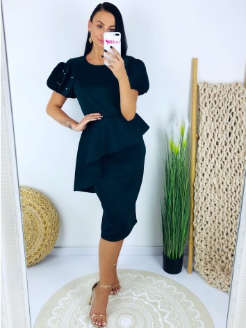Elegantné zelené spoločenské šaty s perličkami