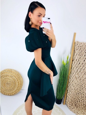 Elegantné zelené spoločenské šaty s perličkami