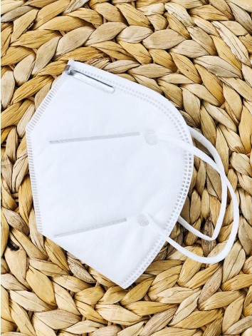 Biely respirátor KN95