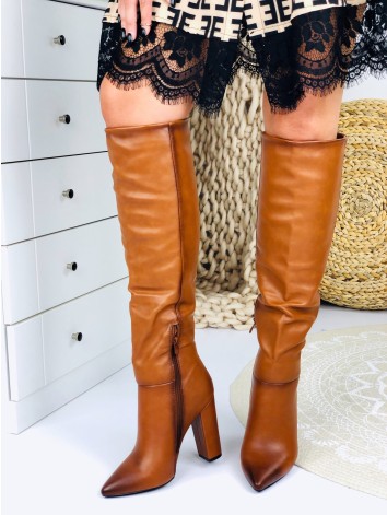 Dámske camel čižmy na vysokom opätku