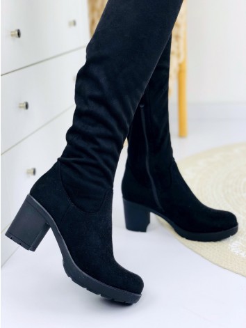 Dámske čierne čižmy na vysokom opätku