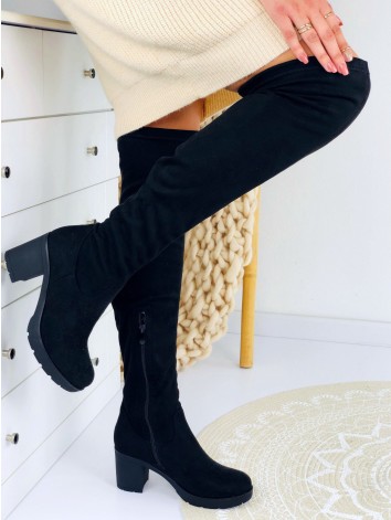 Dámske čierne čižmy na vysokom opätku