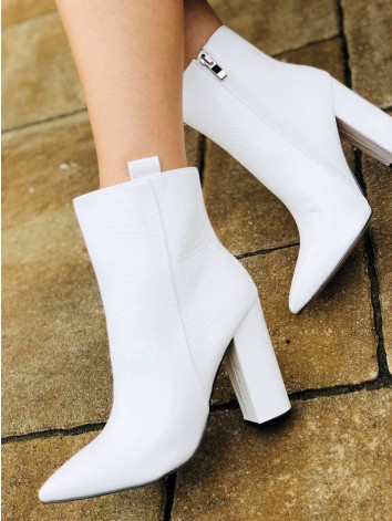 Biele členkové čižmy s hadím vzorom