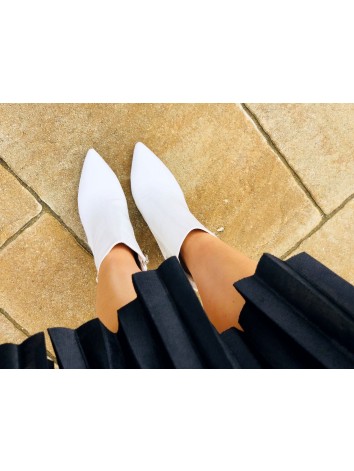 Biele členkové čižmy s hadím vzorom