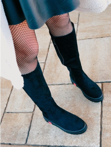 Dámske čierne čižmy na platforme