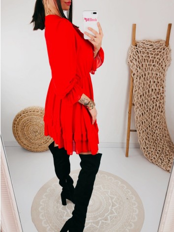 Elegantné červené šaty s čipkou