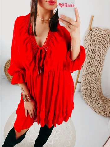 Elegantné červené šaty s čipkou