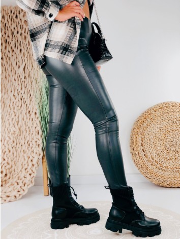 Čierne matné koženkové legíny