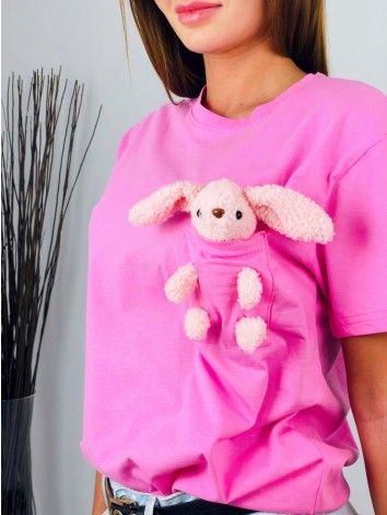 Ružové tričko s plyšovou hračkou