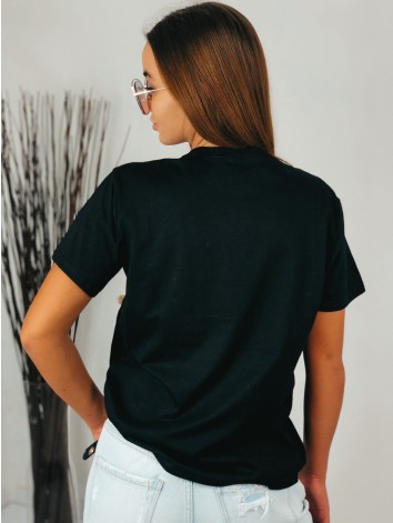 Čierne tričko s plyšovou hračkou