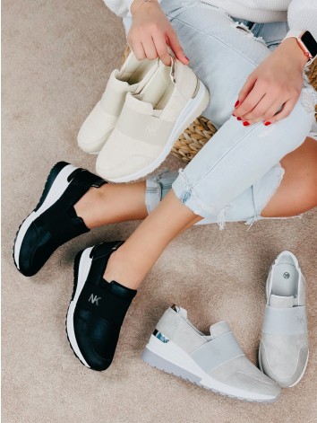 Elegantné ružové naťahovacie tenisky na platforme