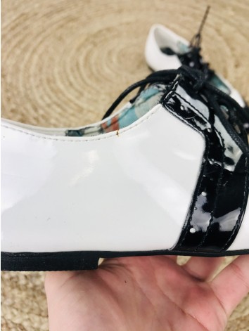 Čiernobiele mokasíny - KAZOVÉ