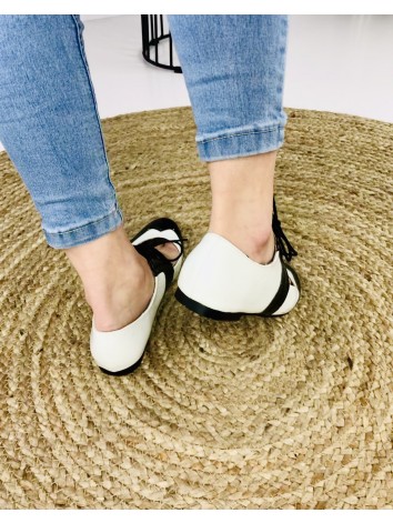 Čiernobiele mokasíny - KAZOVÉ