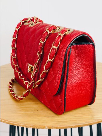 Červená malá kabelka s reťazou