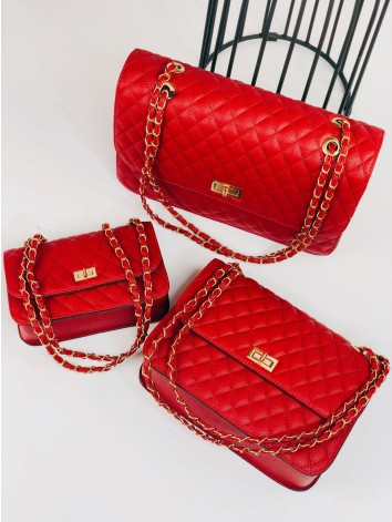 Červená malá kabelka s reťazou