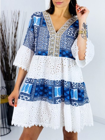 Krátke modro-biele šaty s madeirou Santorini