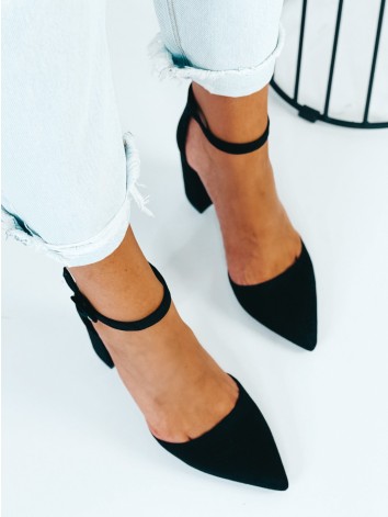 Dámske čierne sandále s hrubým opätkom Meraja