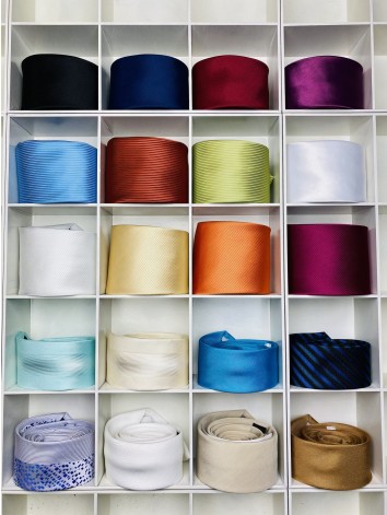 Pánska bielo-sivá úzka kravata