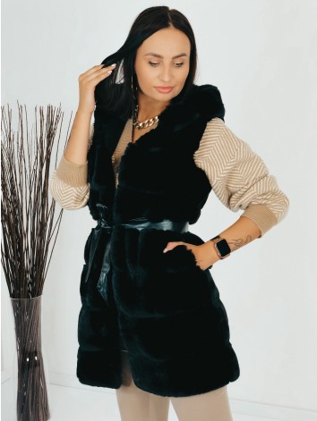 Dámska dlhá čierna kožušinová vesta s kapucňou a opaskom