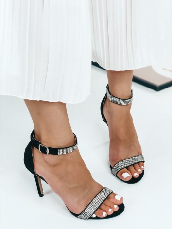 Dámske čierne sandále s kamienkami