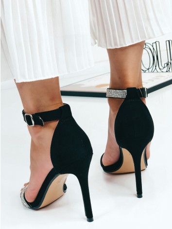 Dámske čierne sandále s kamienkami