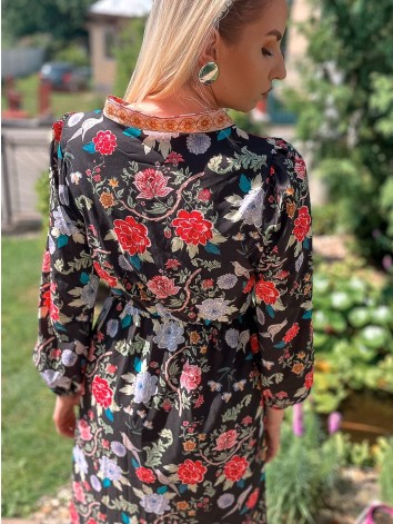 Dlhé čierne kvetované šaty s dlhým rukávom