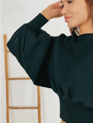 Dámsky čierny sveter s balónovými rukávmi