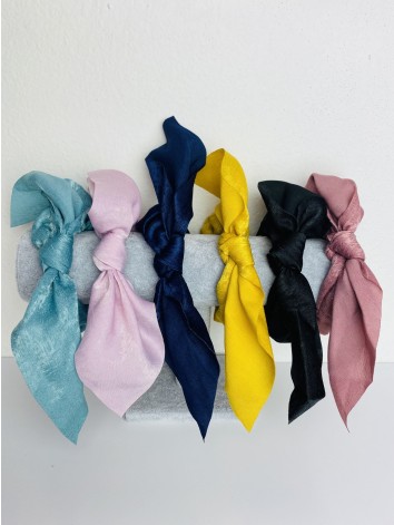 Scrunchie tyrkysová gumička do vlasov