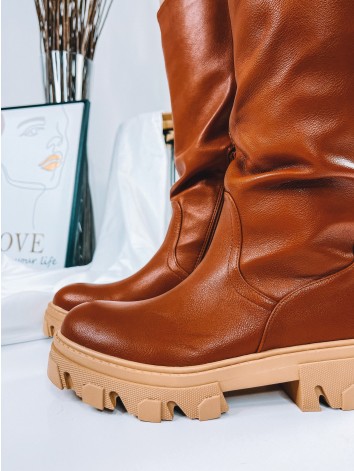 Dámske camel zateplené čižmy s hnedou platformou