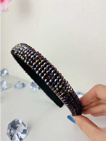 Dámska fialová čelenka s korálikmi