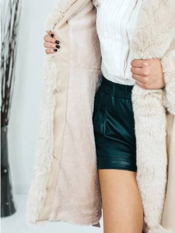 Exkluzívna béžová kožušinová bunda s opaskom
