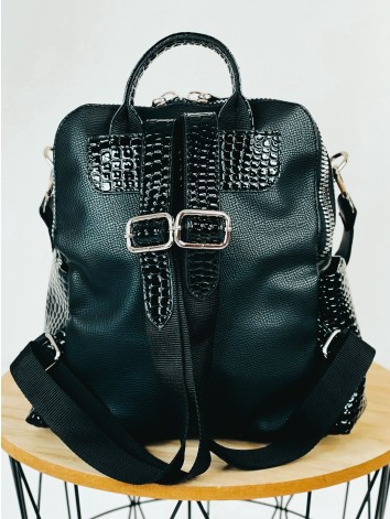 Dámsky čierny vak s predným vreckom K