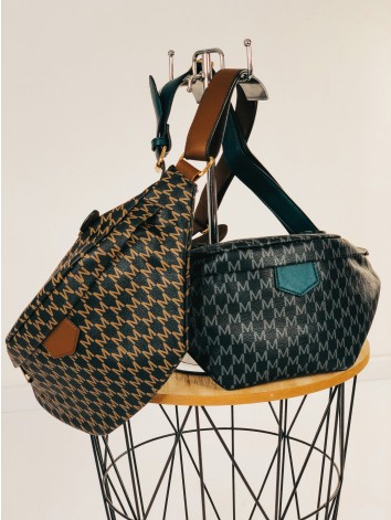 Dámska mega veľká čierna ľadvinka MK