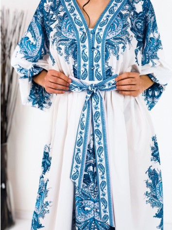 Dámske dlhé vzorované šaty s gombíkmi a opaskom - modrá