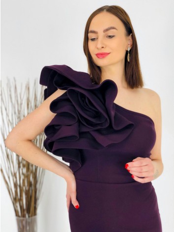 Exkluzívne dámske dlhé spoločenské šaty s volánom - fialové