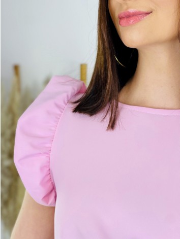 Dámske svetlo ružové šaty s volánmi