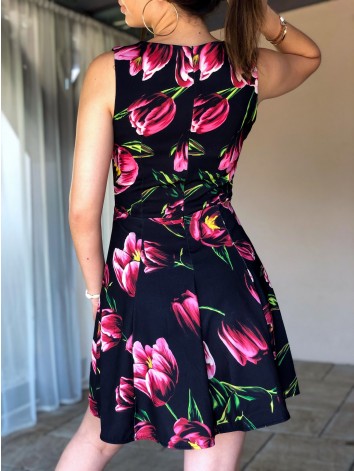 Dámske kvetované spoločenské šaty - čierne