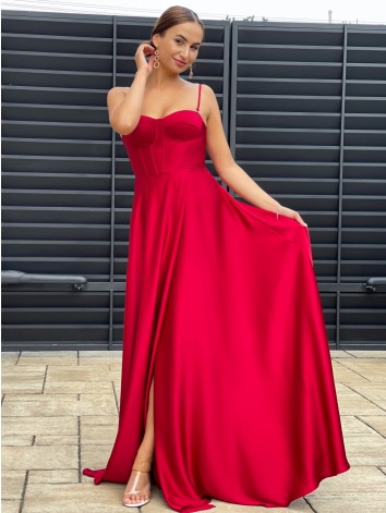 Exkluzívne dlhé saténové spoločenské šaty s razporkom - bordová