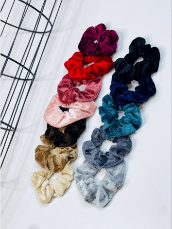 Scrunchie zamatová gumička do vlasov - ružová